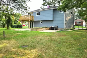 339 Deer Rd, Ronkonkoma, NY 11779 - Photo 15