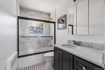 4 Cecil Place, Hicksville, NY 11801 - Photo 17