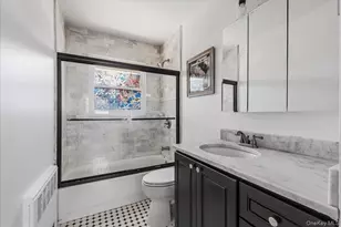 4 Cecil Pl, Hicksville, NY 11801 - Photo 17
