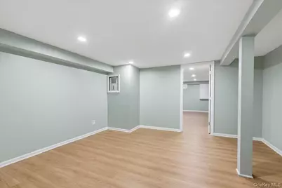 4 Cecil Place, Hicksville, NY 11801 - Photo 19