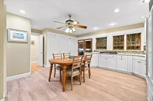 72 Broadway, Rockville Centre, NY 11570 - Photo 17
