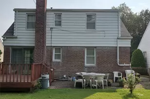 23-32 206th St, Bayside, NY 11360 - Photo 3