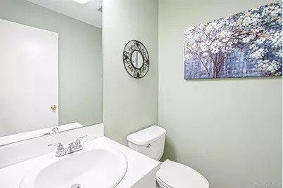 11 Broadlawn Drive, Central Islip, NY 11722 - Photo 11
