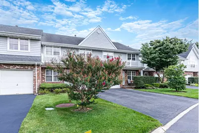 11 Broadlawn Drive, Central Islip, NY 11722 - Photo 3