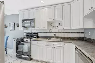 11 Broadlawn Dr, Central Islip, NY 11722 - Photo 7
