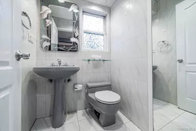 2618 Mount Avenue, Oceanside, NY 11572 - Photo 5