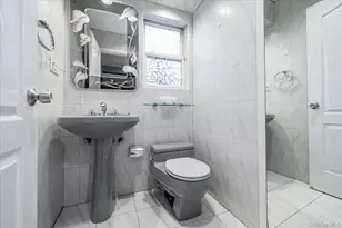 2618 Mount Ave, Oceanside, NY 11572 - Photo 5