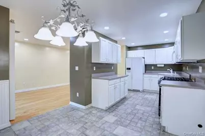 27 Underhill Drive, Pomona, NY 10970 - Photo 15