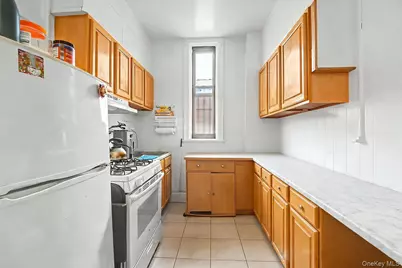 101-06 88th, Ozone Park, NY 11416 - Photo 11