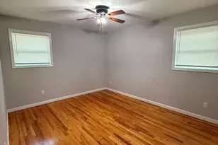 24 California Ave, Bay Shore, NY 11706 - Photo 5