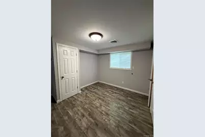 24 California Avenue, Bay Shore, NY 11706 - Photo 9