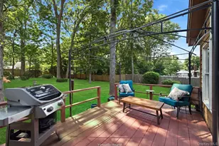 10 Daniel Ct, Miller Place, NY 11764 - Photo 23