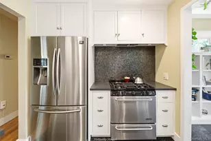 10 Daniel Ct, Miller Place, NY 11764 - Photo 17