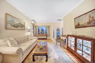 2660 Riverside Dr, Wantagh, NY 11793 - Photo 19