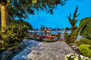 2660 Riverside Dr, Wantagh, NY 11793 - Photo 11