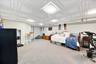 1716 Parkview Ave, Bronx, NY 10461 - Photo 11