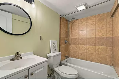 80 E 20th Street, Huntington Station, NY 11746 - Photo 21