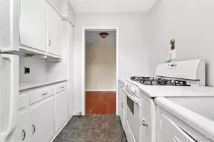 35-14 192nd St, Flushing, NY 11358 - Photo 9