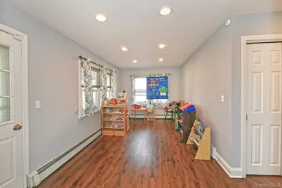 53 Periwinkle Road, Levittown, NY 11756 - Photo 11