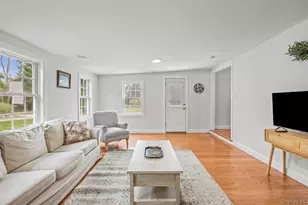 12 Pleasant Ave, Westhampton, NY 11977 - Photo 17
