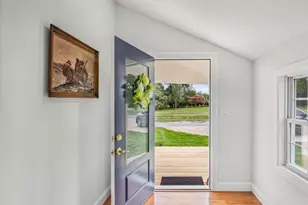 12 Pleasant Ave, Westhampton, NY 11977 - Photo 7