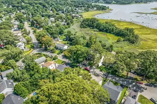 9 Hickory Rd, Bayville, NY 11709 - Photo 25