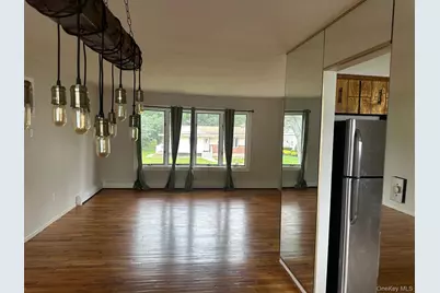 308 Essex Street, West Babylon, NY 11704 - Photo 7