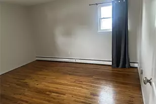 308 Essex St, West Babylon, NY 11704 - Photo 11