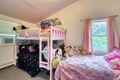 429 Kaplan Avenue, Greenport, NY 11944 - Photo 5