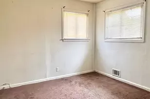 1656 N Thompson Dr, Bay Shore, NY 11706 - Photo 7