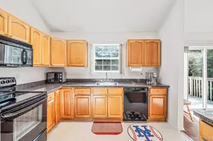 10 Cedar Ln, Medford, NY 11763 - Photo 15