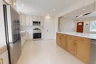 984 Hayes St, Baldwin, NY 11510 - Photo 15