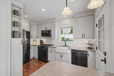 26 Gedney Terrace, White Plains, NY 10605 - Photo 15