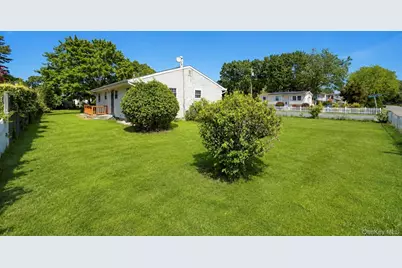 46 Marshall Avenue, Brentwood, NY 11717 - Photo 7