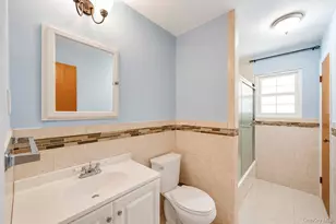46 Marshall Ave, Brentwood, NY 11717 - Photo 21