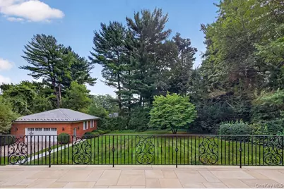 169 Clinton Avenue, Dobbs Ferry, NY 10522 - Photo 23