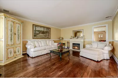 150 Harborview Drive, Massapequa, NY 11758 - Photo 5