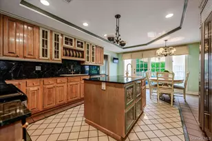 150 Harborview Dr, Massapequa, NY 11758 - Photo 11