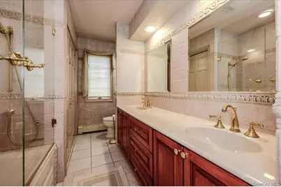150 Harborview Drive, Massapequa, NY 11758 - Photo 27