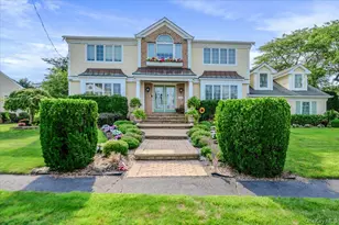 150 Harborview Dr, Massapequa, NY 11758 - Photo 37