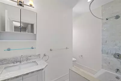 288 Crestwood Avenue, Tuckahoe, NY 10707 - Photo 15