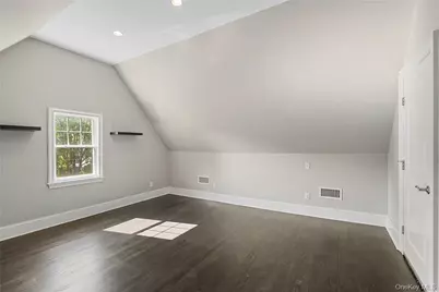 288 Crestwood Avenue, Tuckahoe, NY 10707 - Photo 19