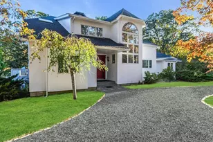 19 Bay Woods Dr, Hampton Bays, NY 11946 - Photo 3
