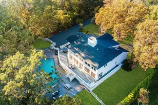 19 Bay Woods Dr, Hampton Bays, NY 11946 - Photo 5