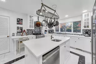 19 Bay Woods Dr, Hampton Bays, NY 11946 - Photo 17