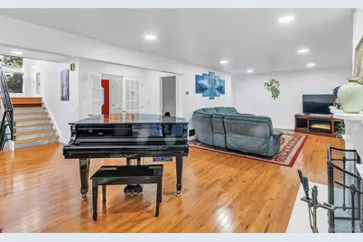 19 Bay Woods Drive, Hampton Bays, NY 11946 - Photo 27