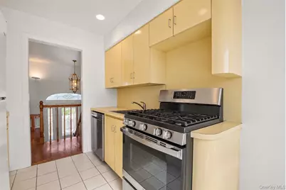2718 Riverside Drive, Wantagh, NY 11793 - Photo 19