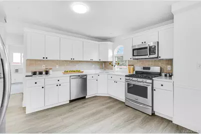 23 Dellmarie Lane, Nesconset, NY 11767 - Photo 13
