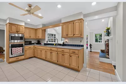 9 Acorn Path, East Quogue, NY 11942 - Photo 11