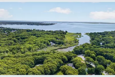 9 Acorn Path, East Quogue, NY 11942 - Photo 49